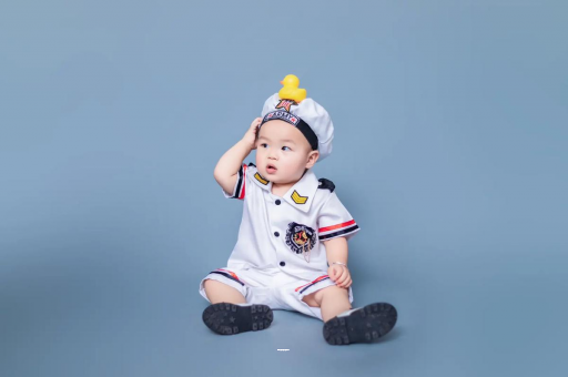 娄底宝宝频繁使劲扭动哼唧